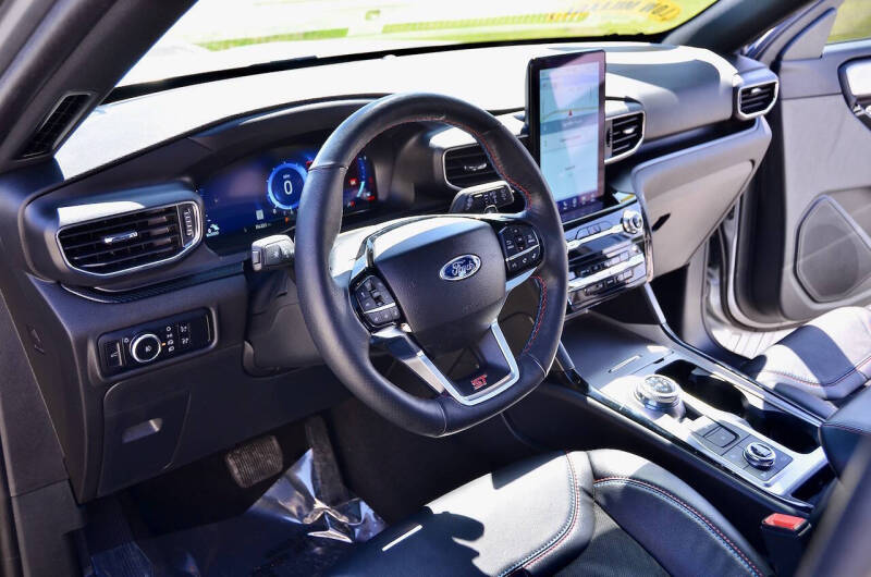2024 Ford Explorer ST