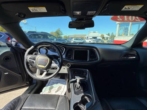 2015 Dodge Challenger SXT Plus