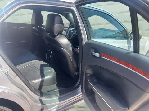 2014 Chrysler 300