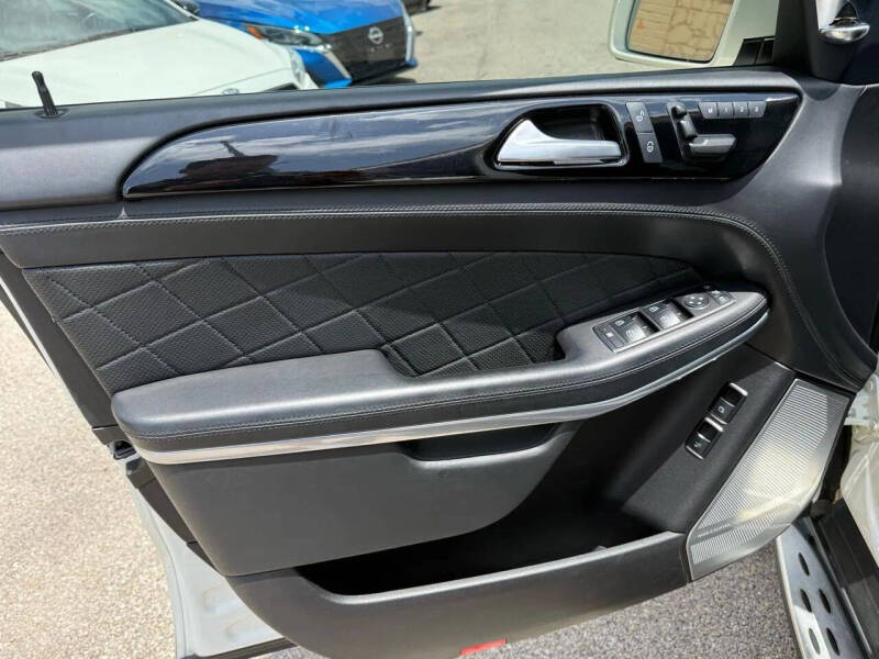 2013 Mercedes-Benz GL-Class GL 550 4MATIC