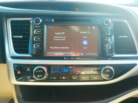 2017 Toyota Highlander LE