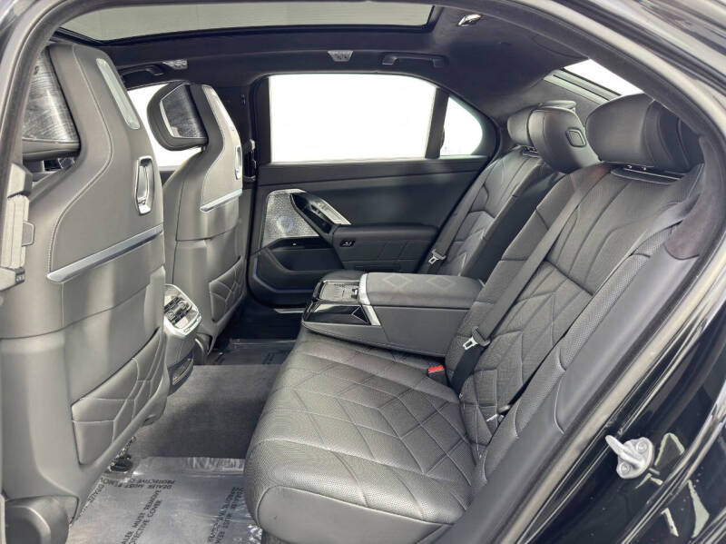 2023 BMW 7 Series 760i xDrive