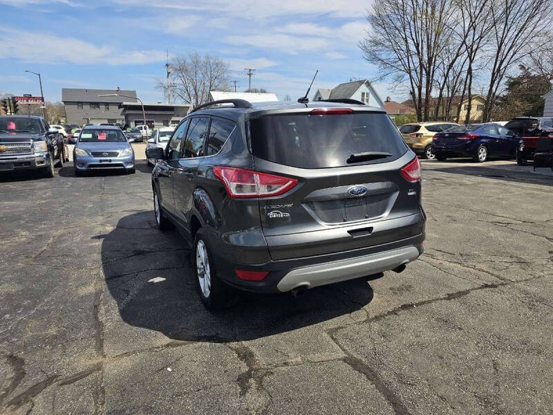 2016 Ford Escape SE