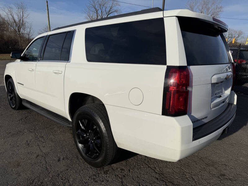 2017 Chevrolet Suburban LS