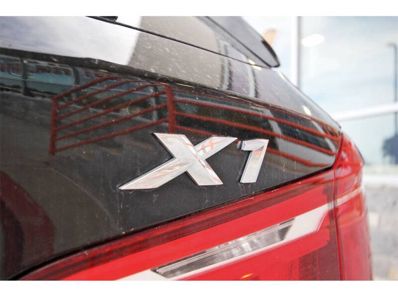 2017 BMW X1 xDrive28i