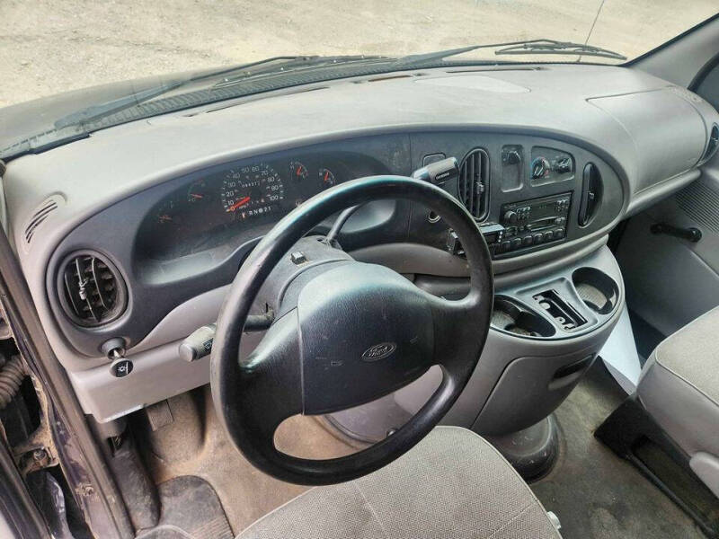 1999 Ford E-150