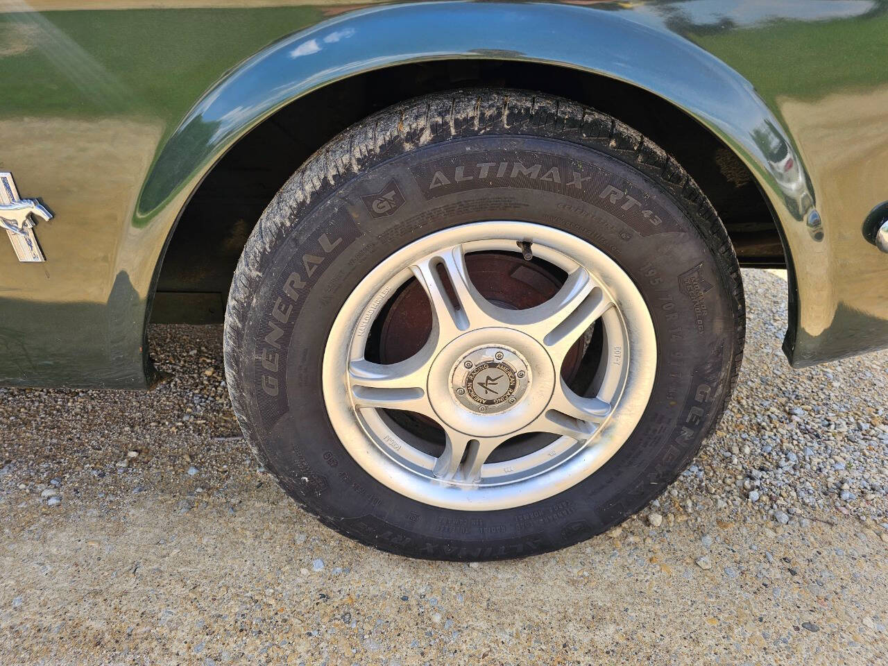 1965 Ford Mustang 24