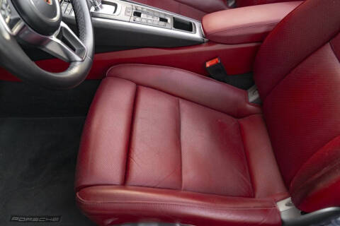 2019 Porsche 911 Carrera