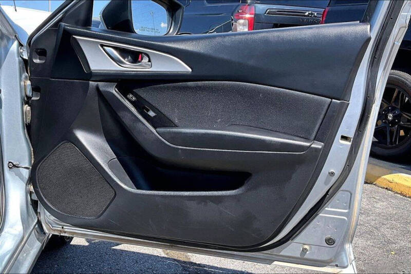 2017 Mazda MAZDA3 Sport