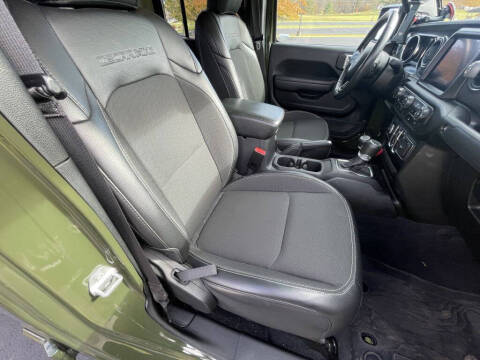 2023 Jeep Gladiator Sport