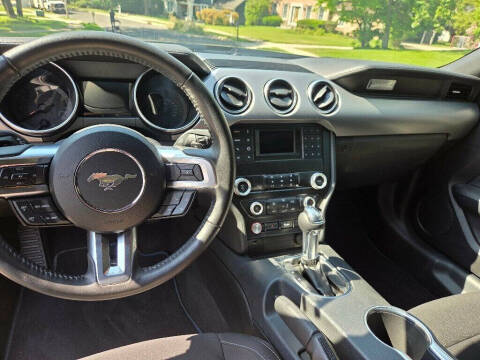2022 Ford Mustang