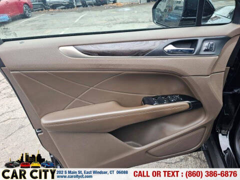 2017 Lincoln MKC Reserve