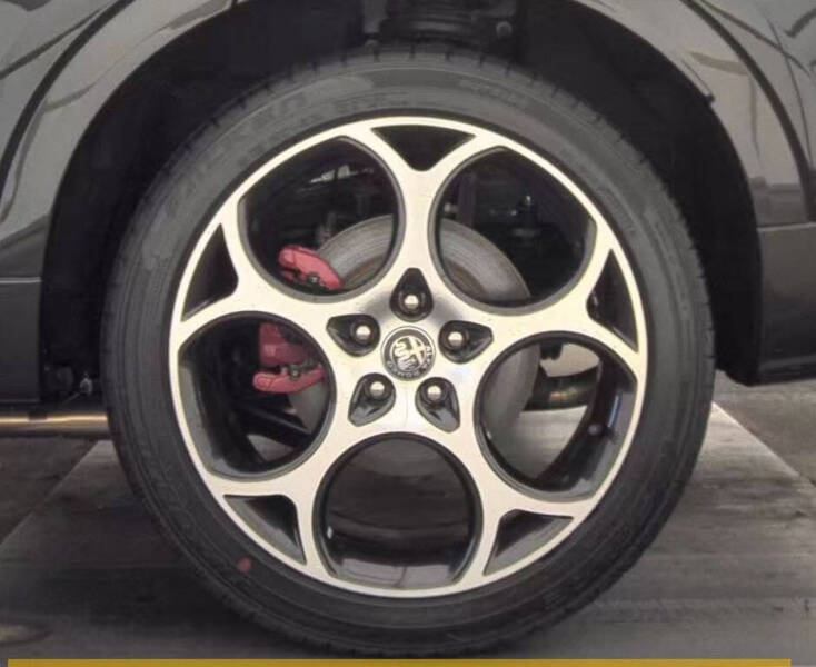 2024 Alfa Romeo Tonale Hybrid Veloce