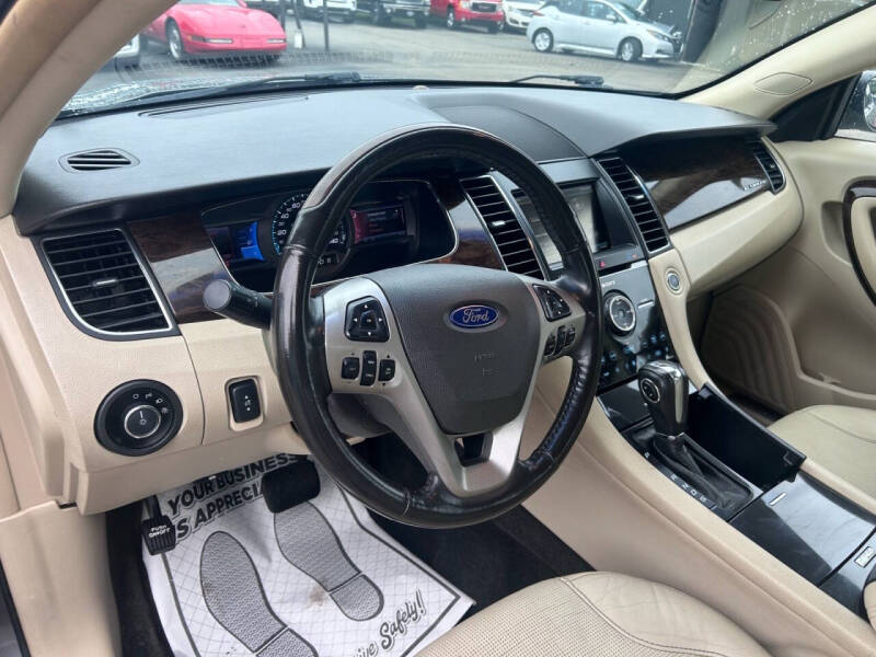 2013 Ford Taurus Limited