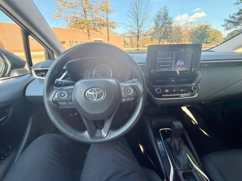 2022 Toyota Corolla LE