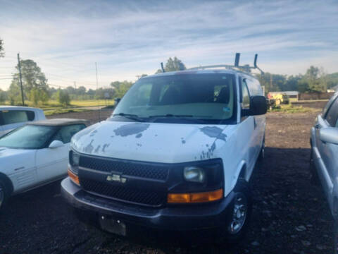 2005 Chevrolet Express for sale at Alexander's Diagnostic Sales and Service in Youngstown OH