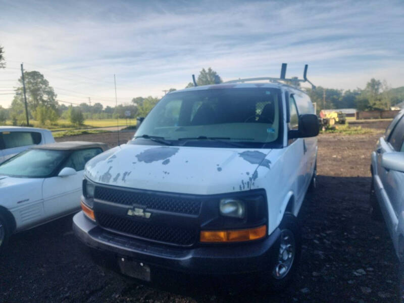 2005 Chevrolet Express for sale at Alexander's Diagnostic Sales and Service in Youngstown OH
