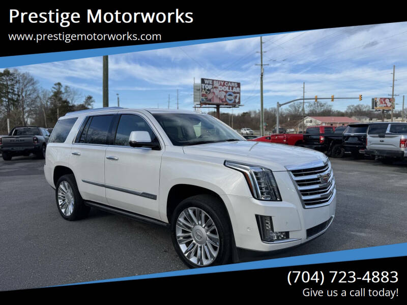 2019 Cadillac Escalade Platinum's photo