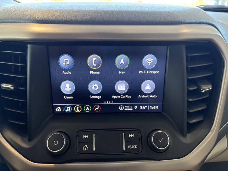 2022 GMC Acadia Denali