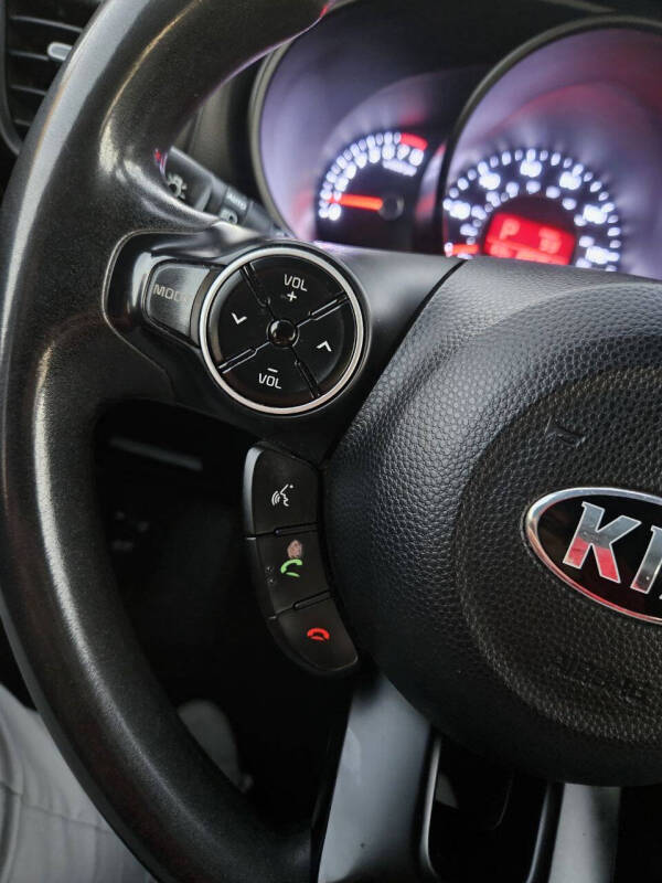 2016 Kia Soul +