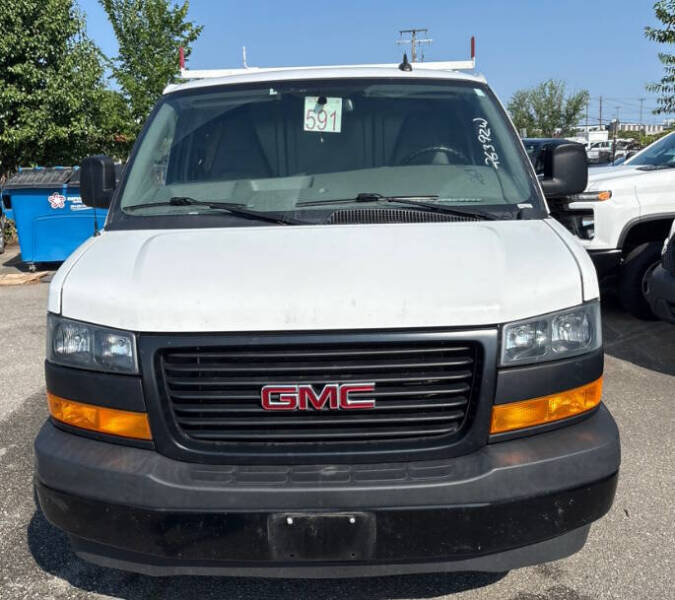 2023 GMC Savana 2500