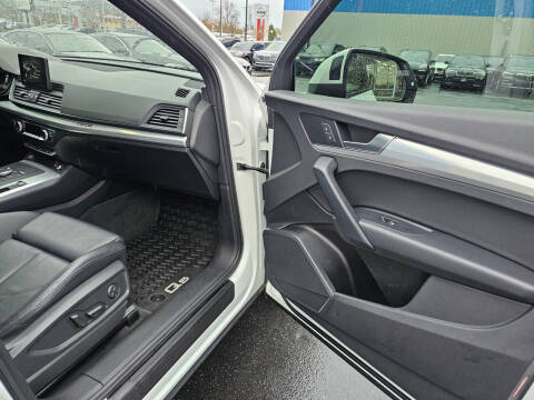 2020 Audi Q5 quattro Premium 45 TFSI