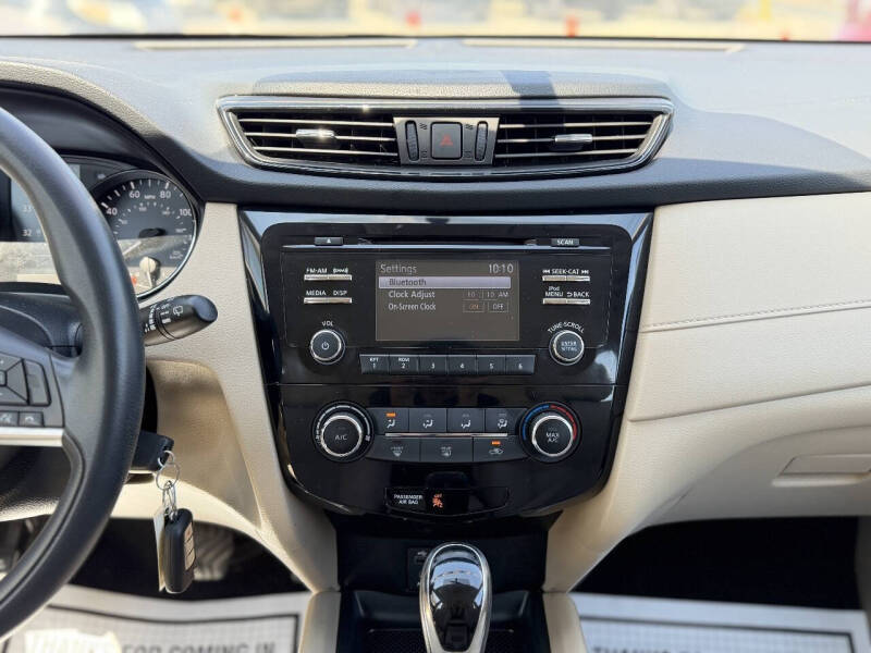 2017 Nissan Rogue S