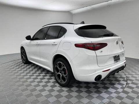 2022 Alfa Romeo Stelvio Veloce
