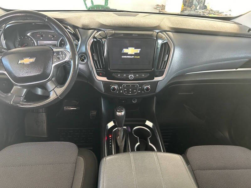 2018 Chevrolet Traverse LT Cloth