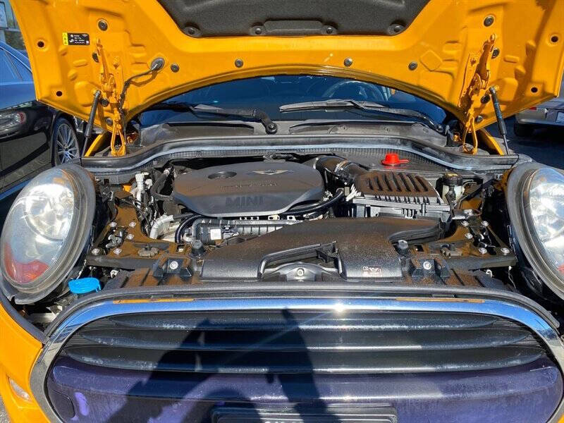 2017 MINI Hardtop 4 Door Cooper