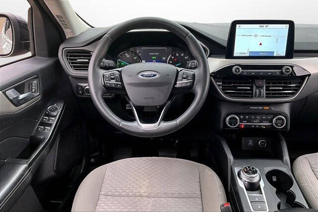 2021 Ford Escape Hybrid SE