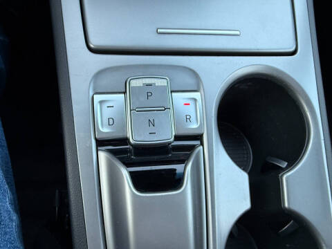 2023 Hyundai Kona Electric SEL