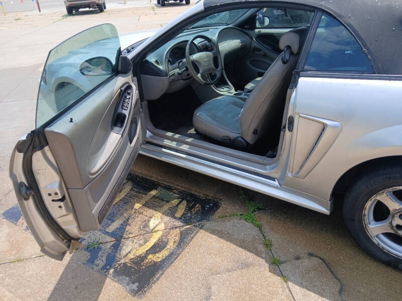 2003 Ford Mustang Premium