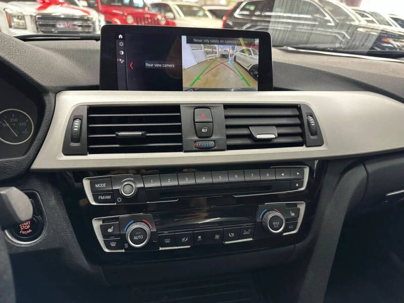 2018 BMW 3 Series 320i xDrive