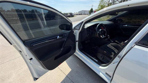 2016 Volkswagen Golf GTI S