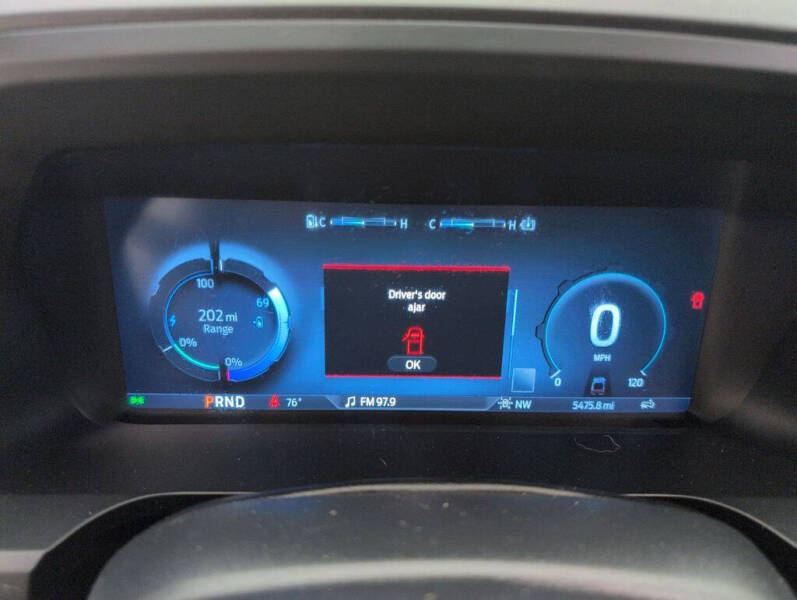 2025 Ford F-150 Lightning Flash