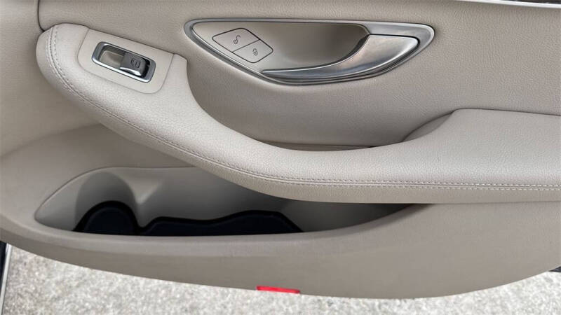 2018 Mercedes-Benz C-Class C 300