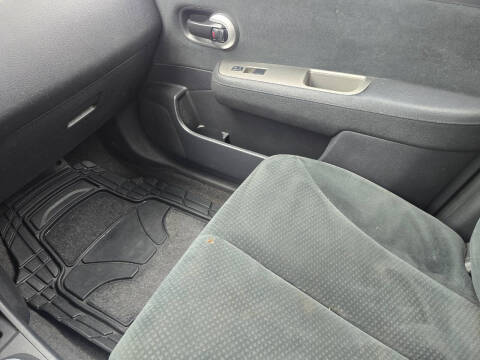 2012 Nissan Versa 1.8 SL