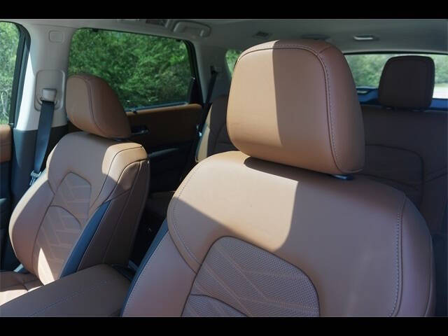 2025 Nissan Pathfinder Platinum