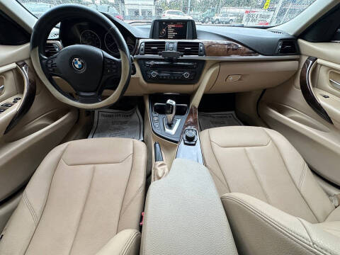 2015 BMW 3 Series 320i