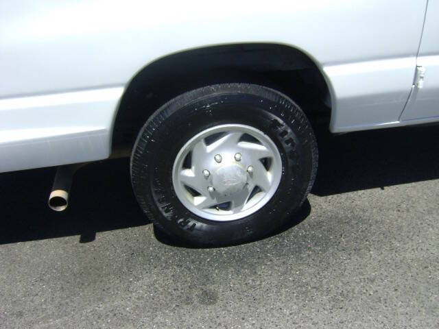 2009 Ford E-Series E-350 SD XL