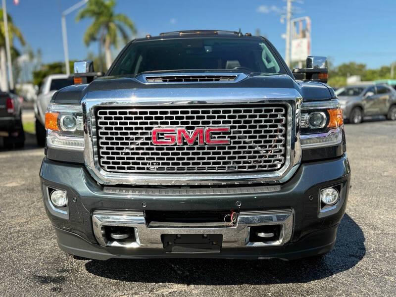 2017 GMC Sierra 3500HD Denali