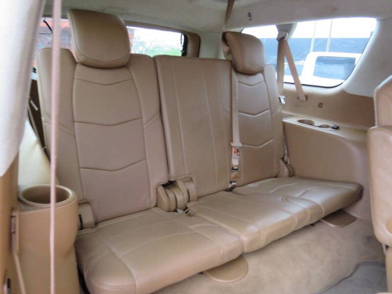 2016 Cadillac Escalade ESV Platinum