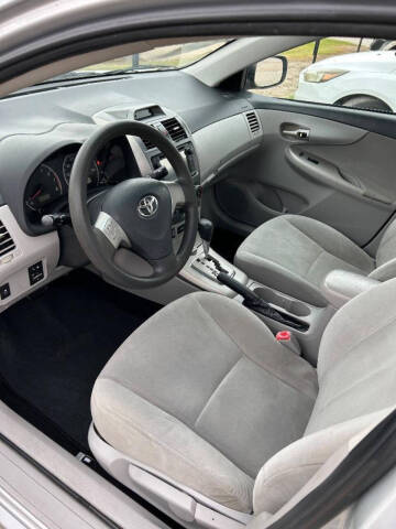 2013 Toyota Corolla LE