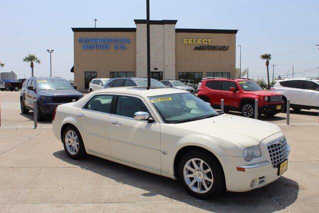 2006 Chrysler 300 for sale at Commercial Motor Company in Aransas Pass TX