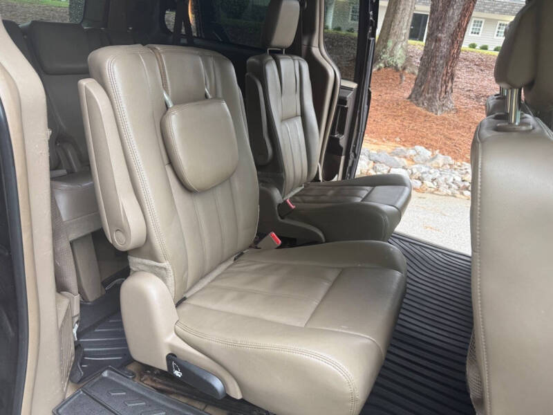 2015 Chrysler Town and Country Touring