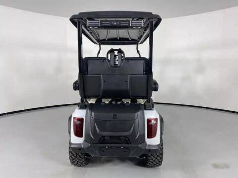 2025 Evolution MAVERICK 4 PLUS