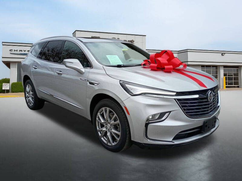 2022 Buick Enclave Essence