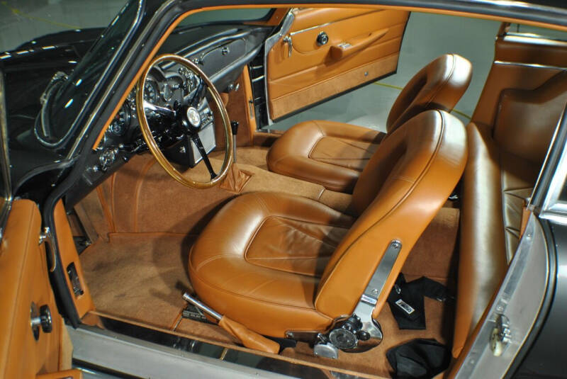 1966 Aston Martin DB6