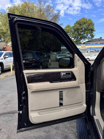 2016 Lincoln Navigator Select